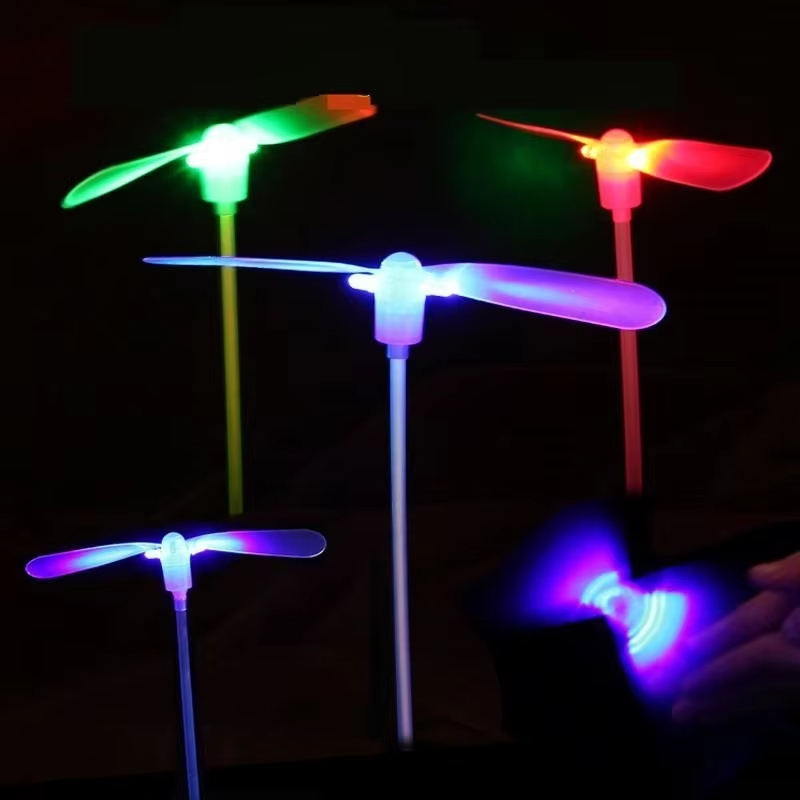 LED Luminous Bamboo Dragonfly  - Kids Outdoor Movie Night recensione e prezzo