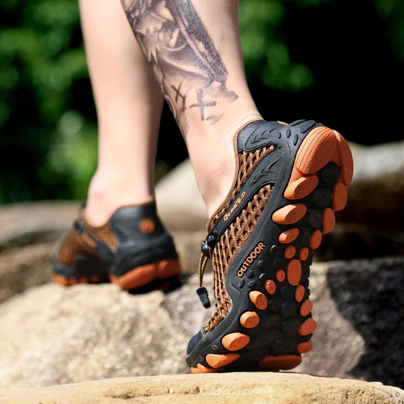 trekking mountain mens sports  - Kids Outdoor Playhouse B&Q recensione e prezzo