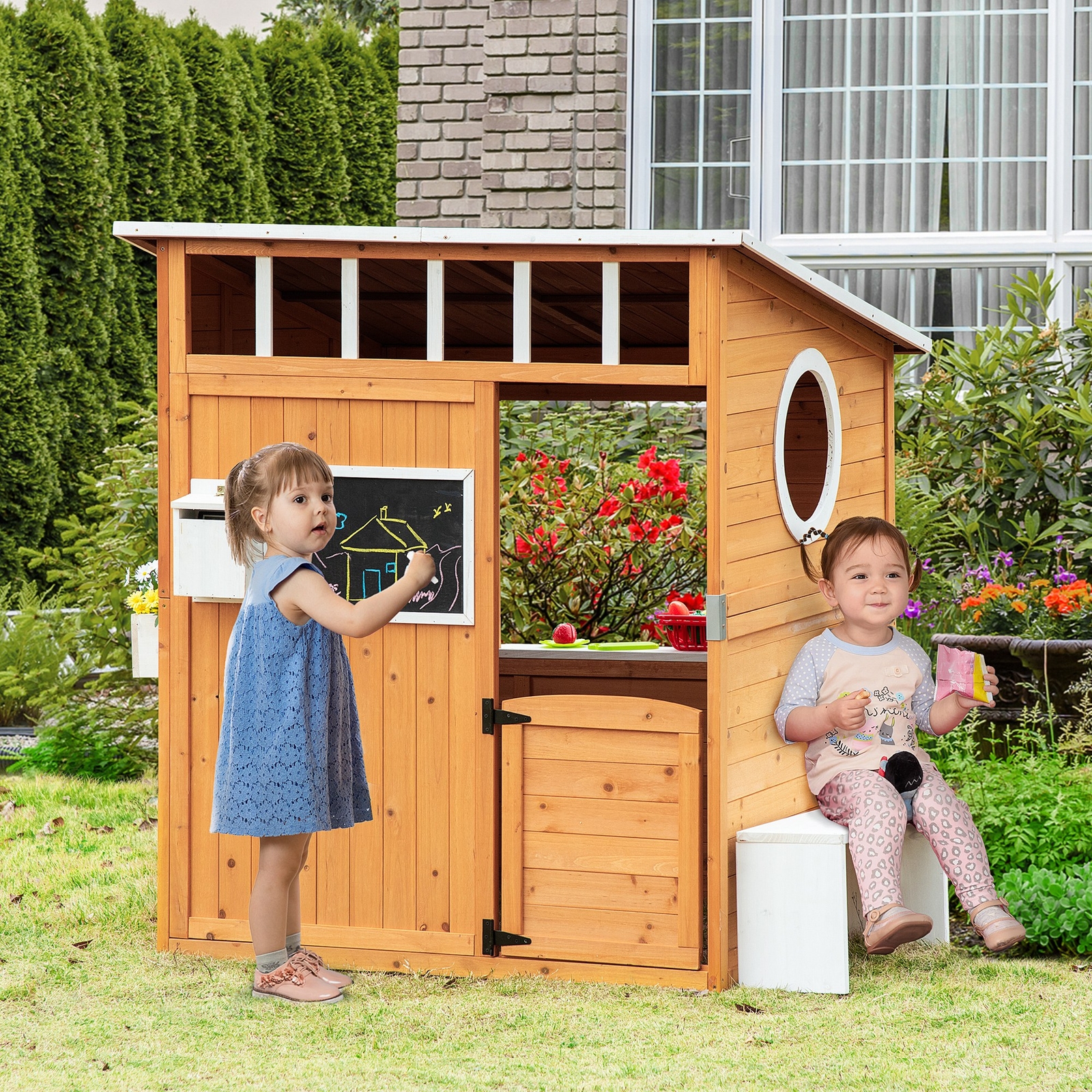 Kids Outdoor Wooden Playhouse, - Kids Outdoor Wooden Playhouse recensione e prezzo